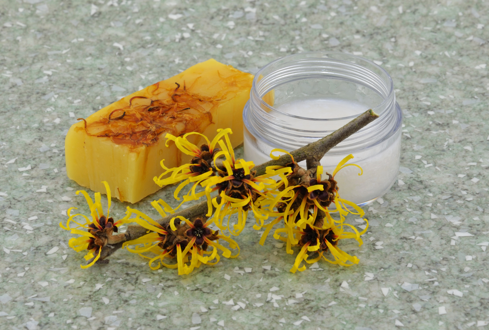 How to use witch hazel for your hair